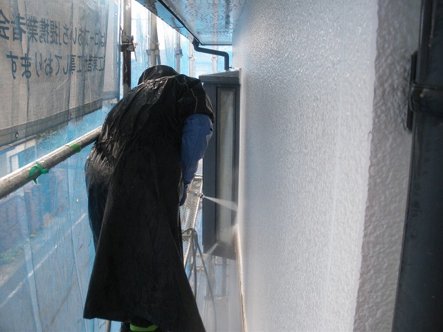 守山区にて外壁塗装を実施、塗装前の高圧洗浄や付帯部塗装についての詳細を解説！